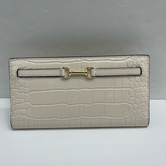 MICHAEL KORS Carson Large Crocodile Embossed Bifold Snap Wallet
Light Cream 
NWT - Picture 14 of 16
